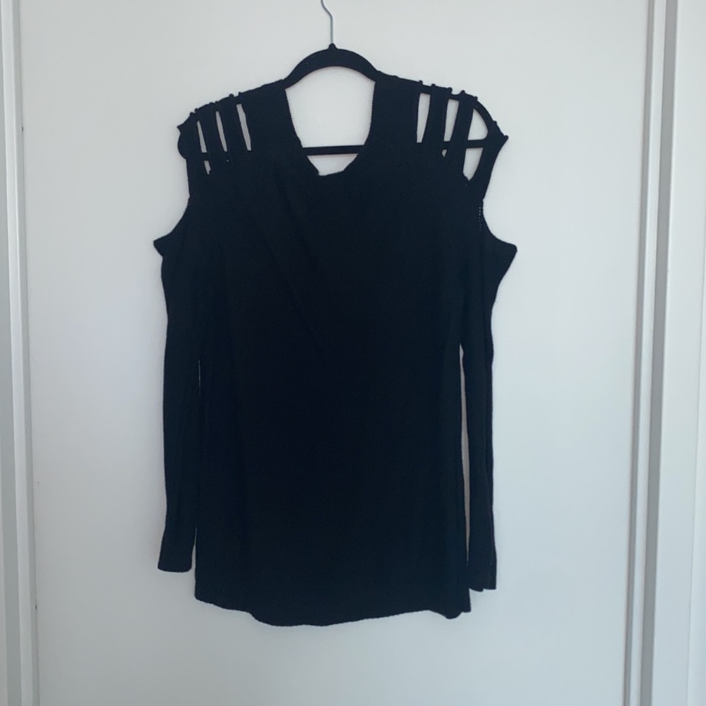 Forever 21 Plus Sizes Cold Shoulder Sweater - Picture 4 of 5